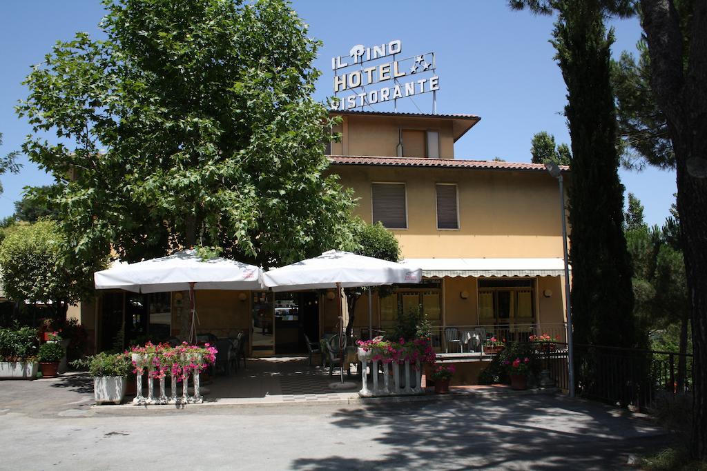 Hotel Ristorante Il Pino Chiusi Exterior foto